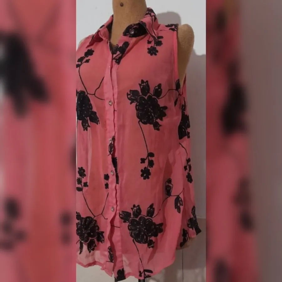 تاپ حریر گلدوزی شده