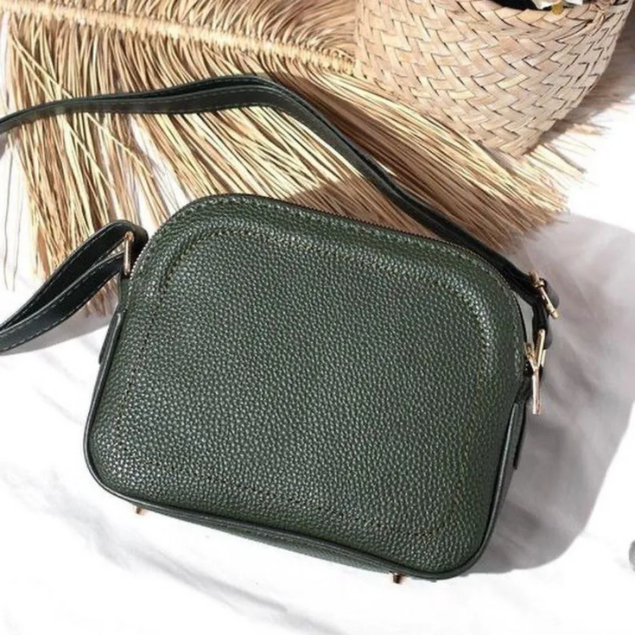 کیف پاسپورتی مینیمال