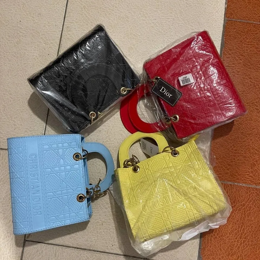 کیف دستی و دوشی دیور