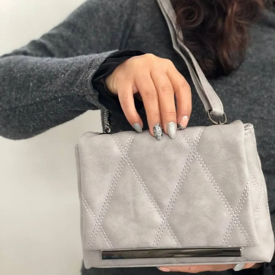 کیف دوشی مجلسی