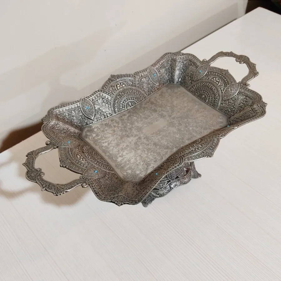 شیرینی خوری پیوتر