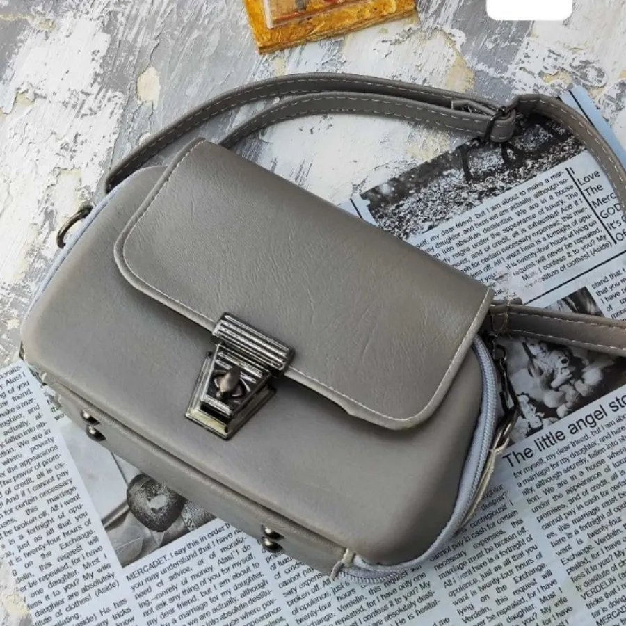 کیف پاسپورتی دوشی طوسی