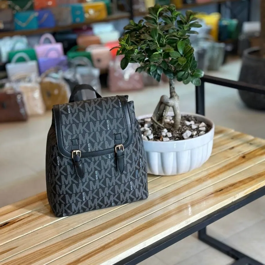 کوله پشتی دخترانه