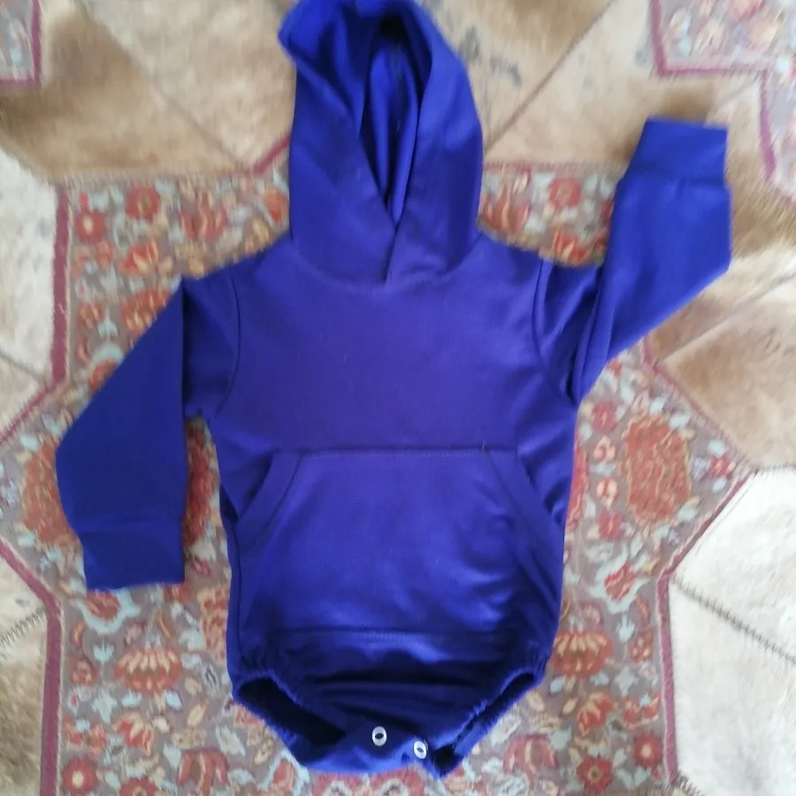 هودی دکمه دار