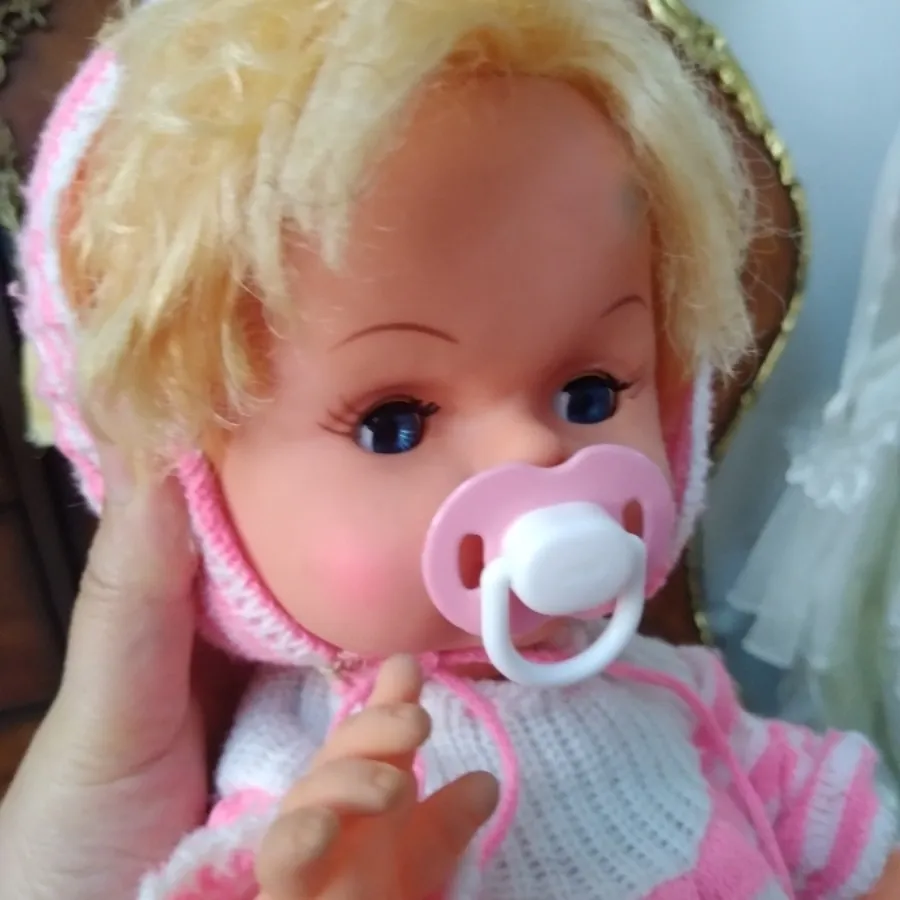 عروسک گریه خنده
