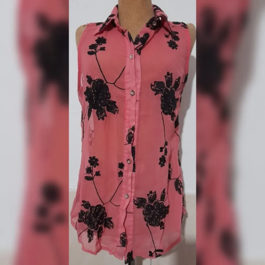 تاپ حریر گلدوزی شده