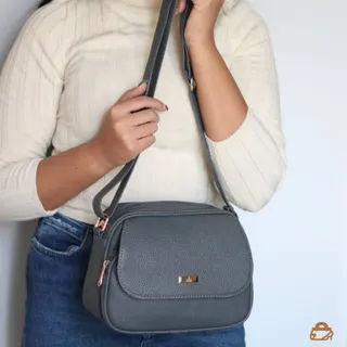 کیف دوشی پاسپورتی