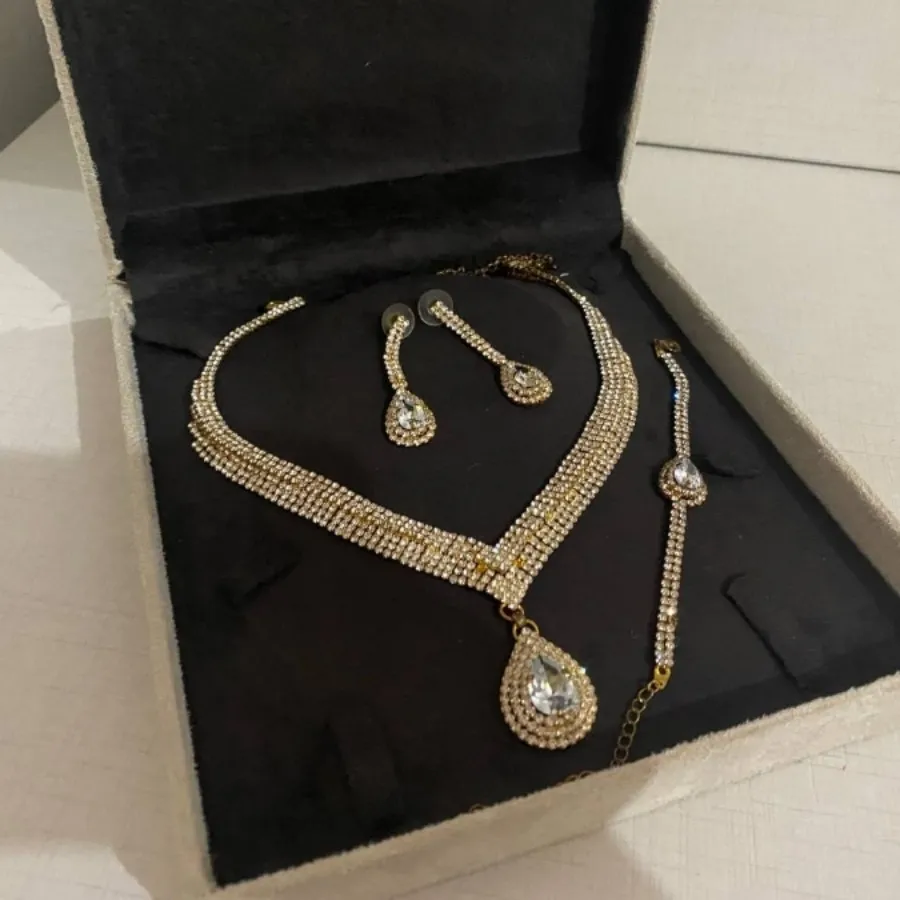 سرویس بدلیجات مجلسی