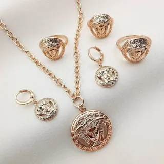 سرویس ورساچه مارک دریم