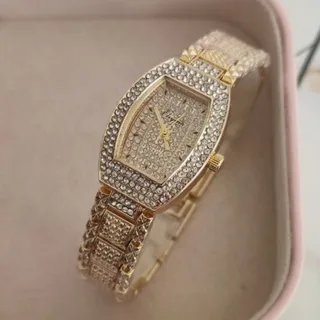 ساعت زنانه پرکار نگین دار