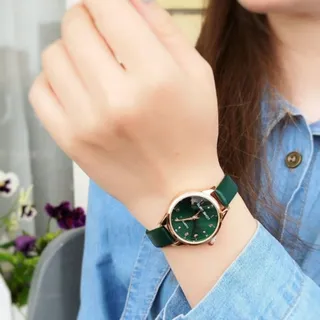 ساعت دخترانه