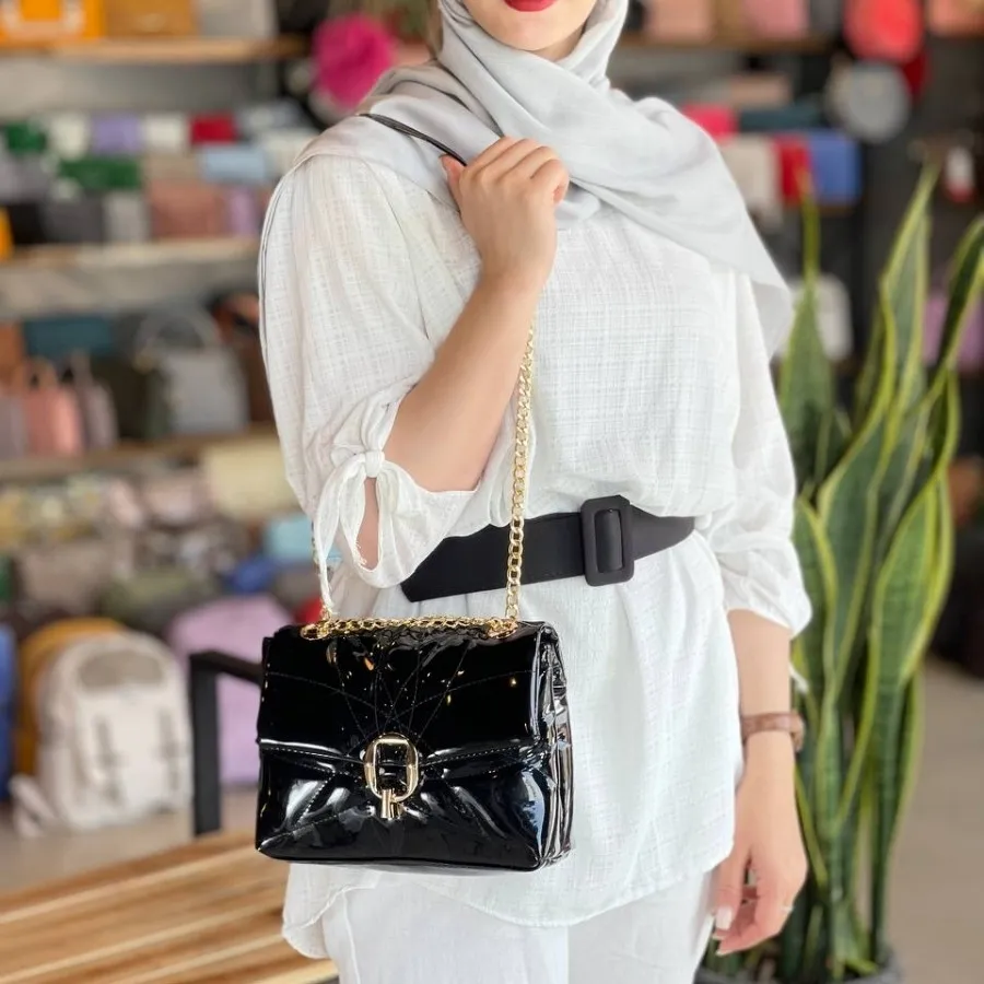 کیف مجلسی ورنی