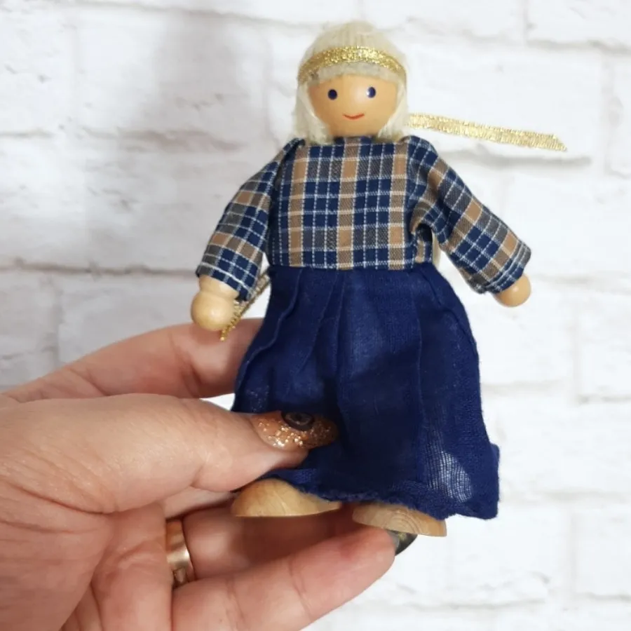 عروسک چوبی ایتالیایی