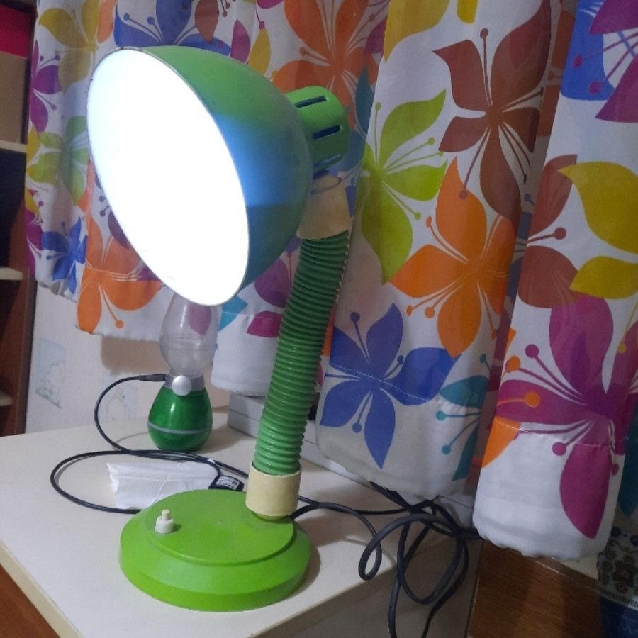 چراغ مطالعه