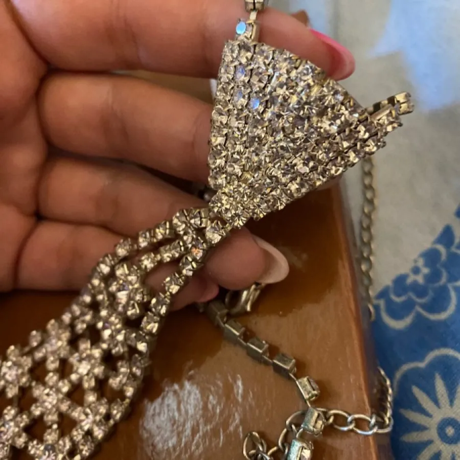 گردنبند فول نگین کراوات