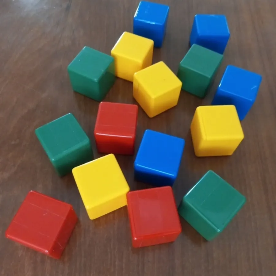 مکعب های رنگی