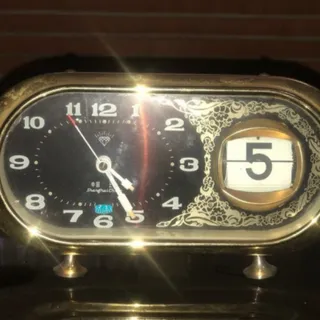 ساعت قدیمی کوکی