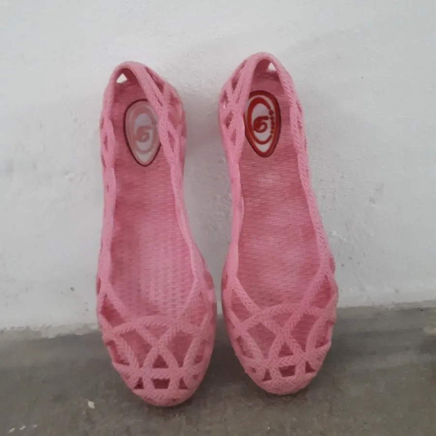 Neon jelly shoes discount 80s