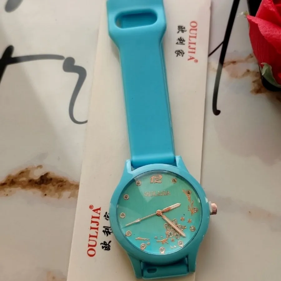 ساعت دخترانه