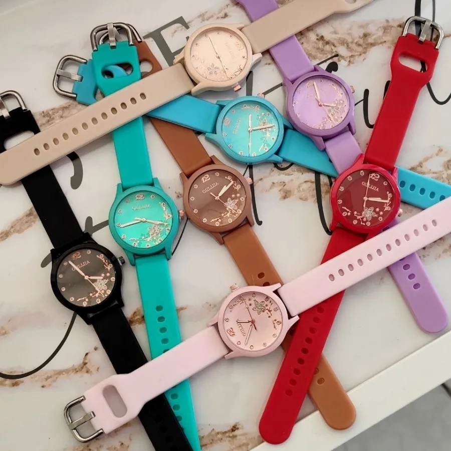 ساعت دخترانه