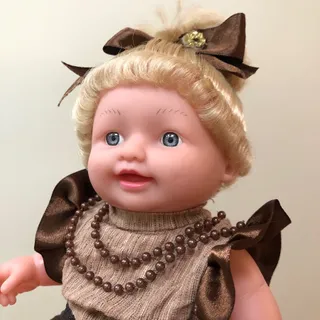 عروسک خیلی خوشگل گوشتی