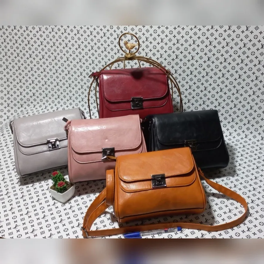 کیف پاسپورتی زنانه