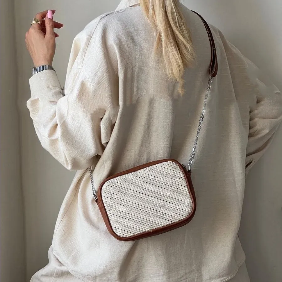 کیف پاسپورتی کنفی