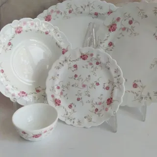 سرویس غذاخوری