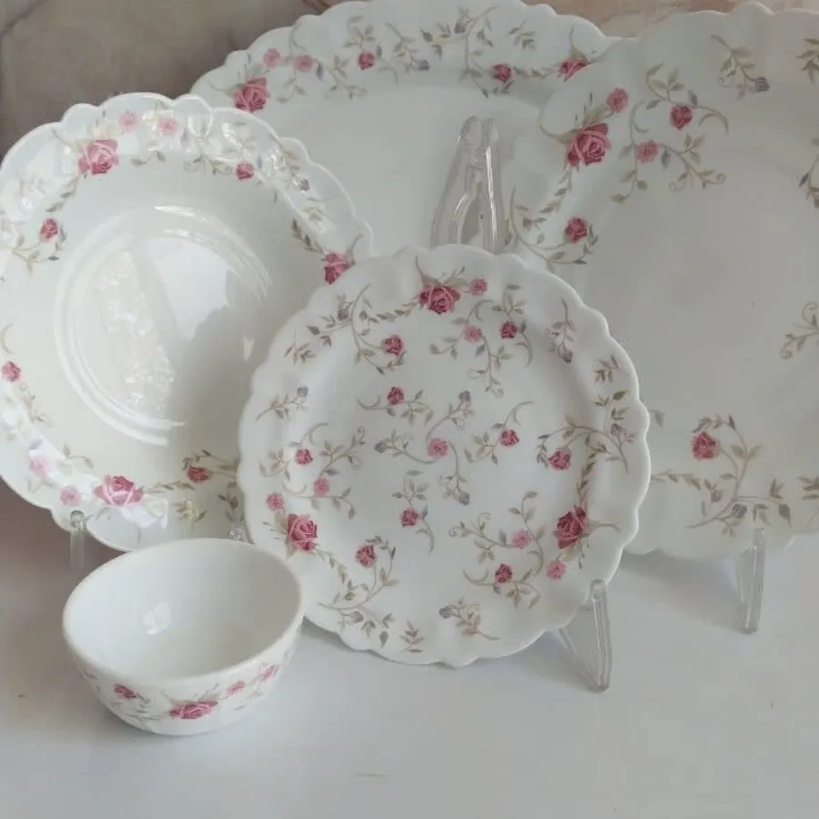 سرویس غذاخوری