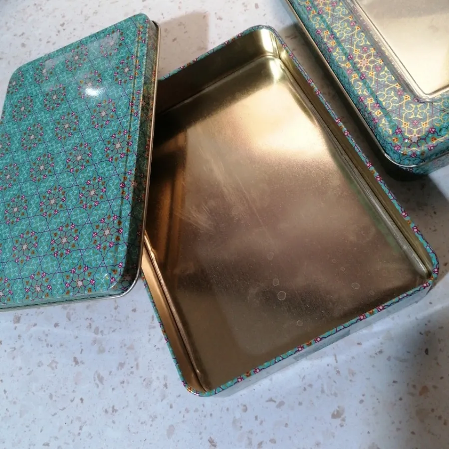 جعبه فلزی