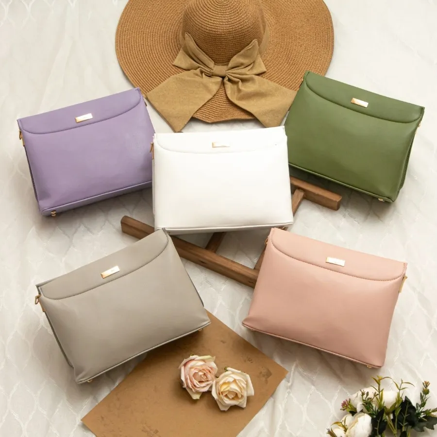 کیف پاسپورتی ساده روزمره