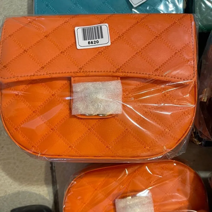 کیف دوشی شنل