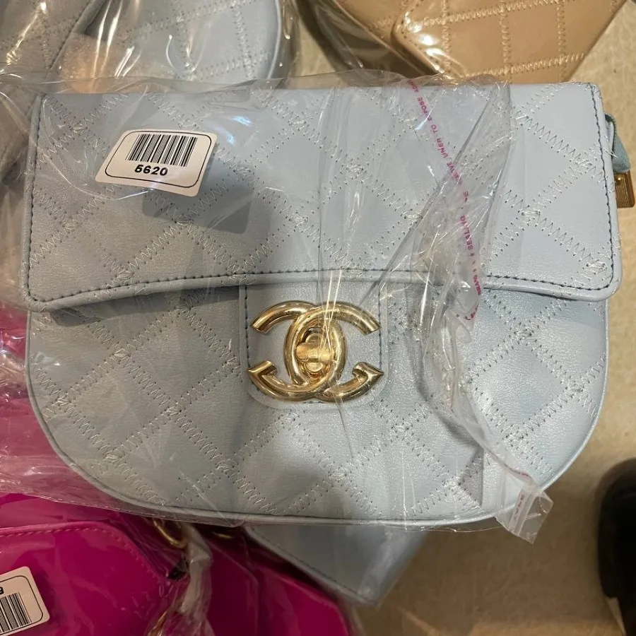 کیف دوشی شنل