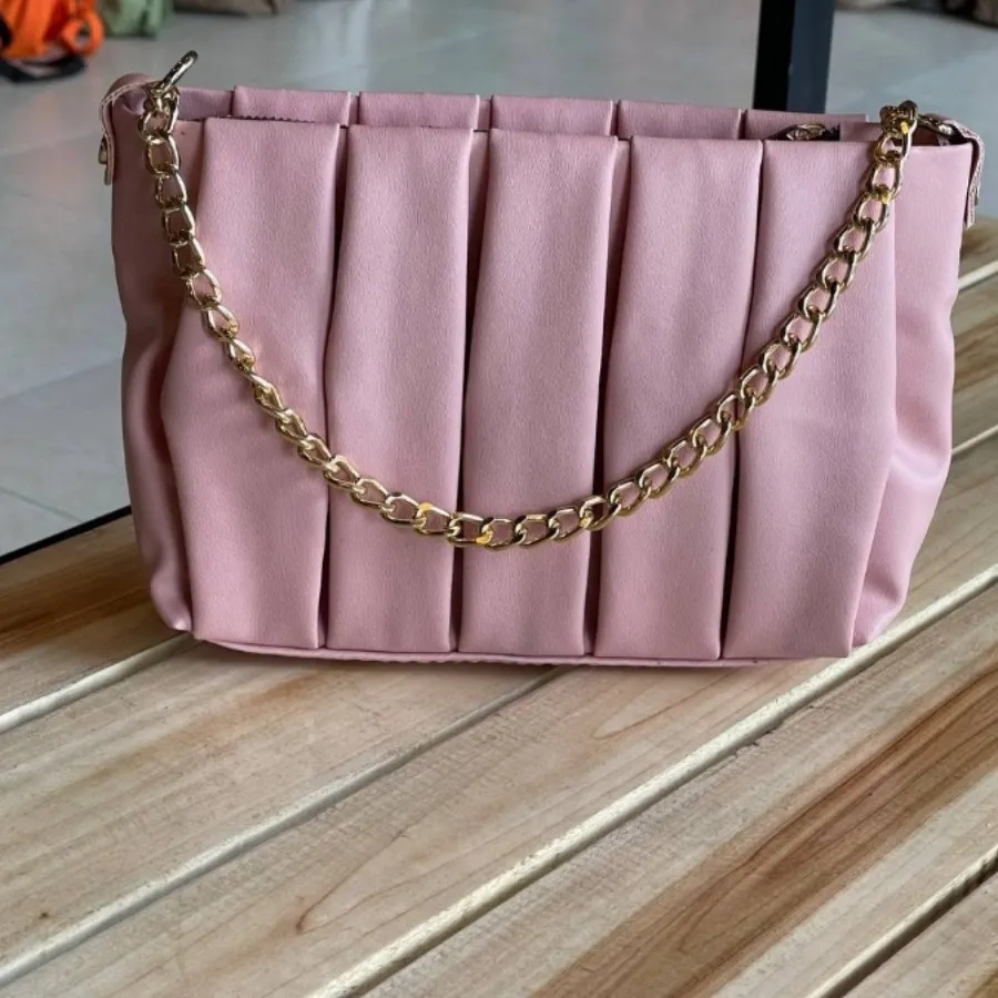 کیف دوشی پلیسه دخترانه