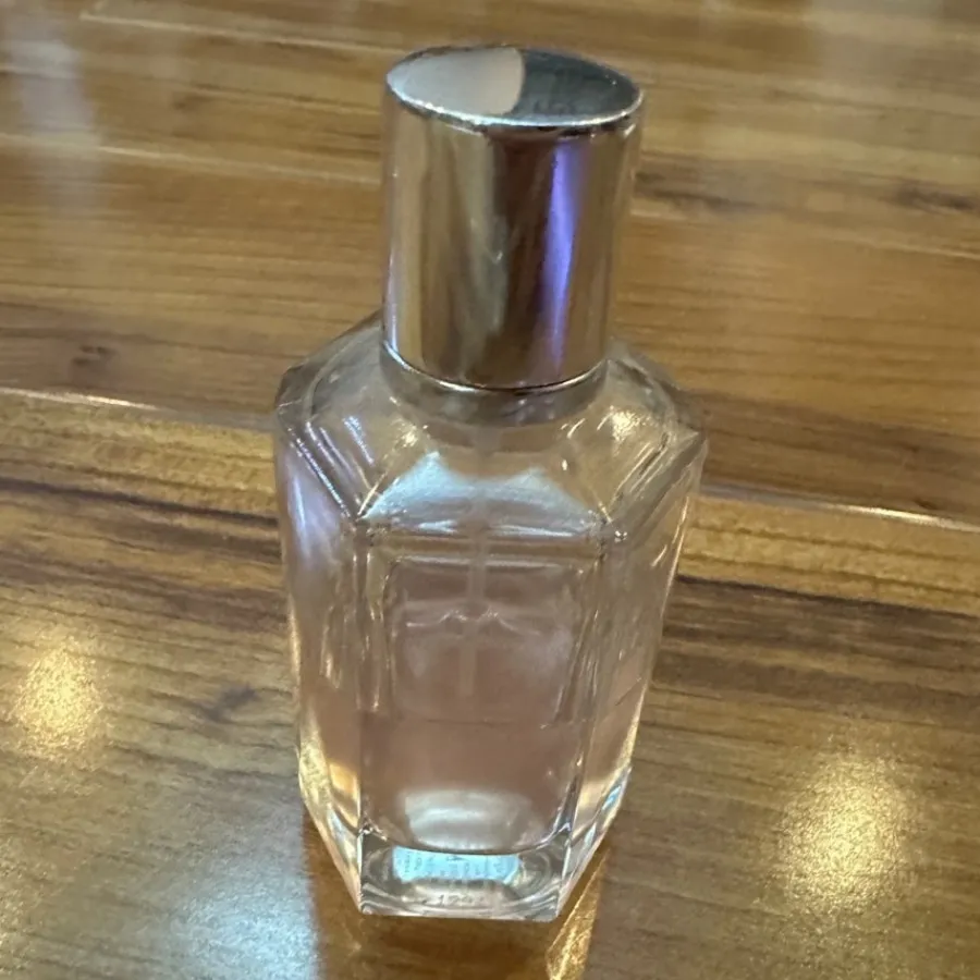 عطر زارا اکلیل دار