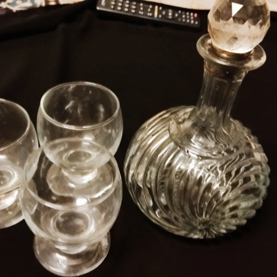 تنگ آب و سه جام