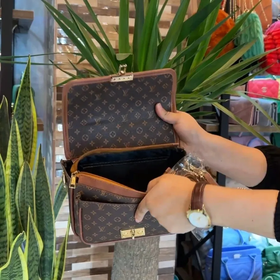 کیف پاسپورتی طرح مارک