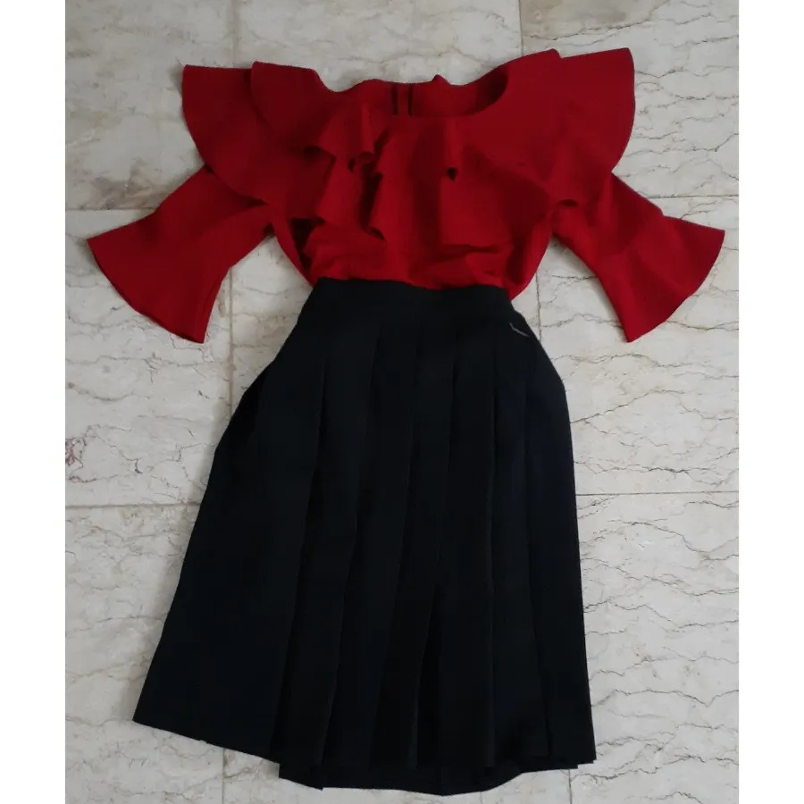 شومیز رو دامنی