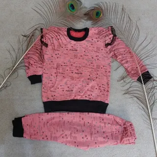 لباس بچگانه