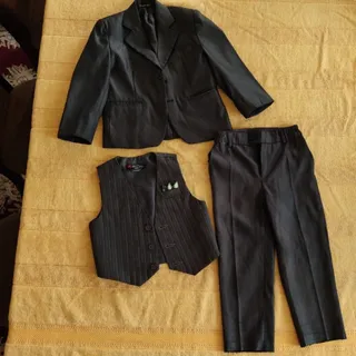 کت وشلوار جلیقه