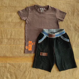 تیشرت وشلوارک