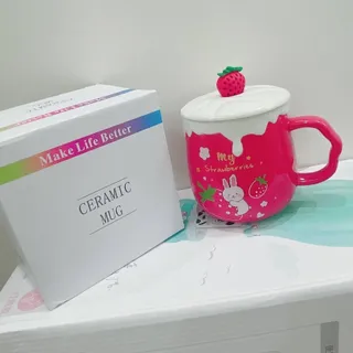 ماگ قاشق دار توت فرنگی