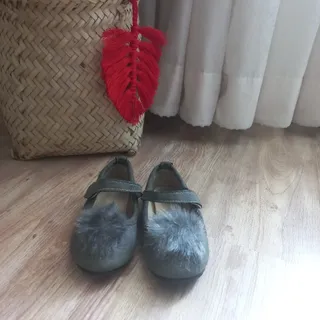 کفش عروسکی طوسی دخترانه