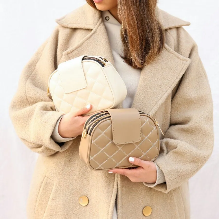 کیف پاسپورتی دخترانه