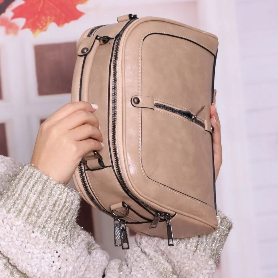 کیف دوشی جادار