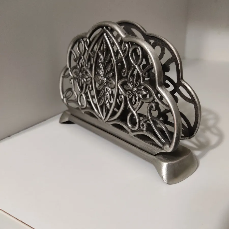 جا دستمالی پیوتر