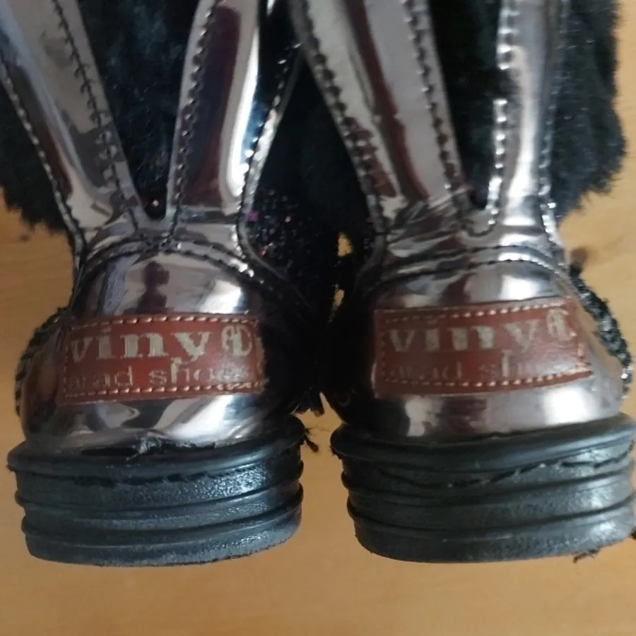 ست بوت و کوله پولکی