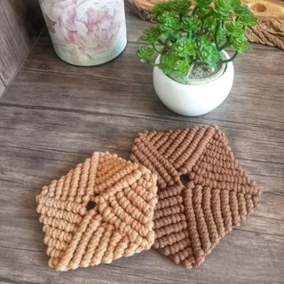 زیر لیوای