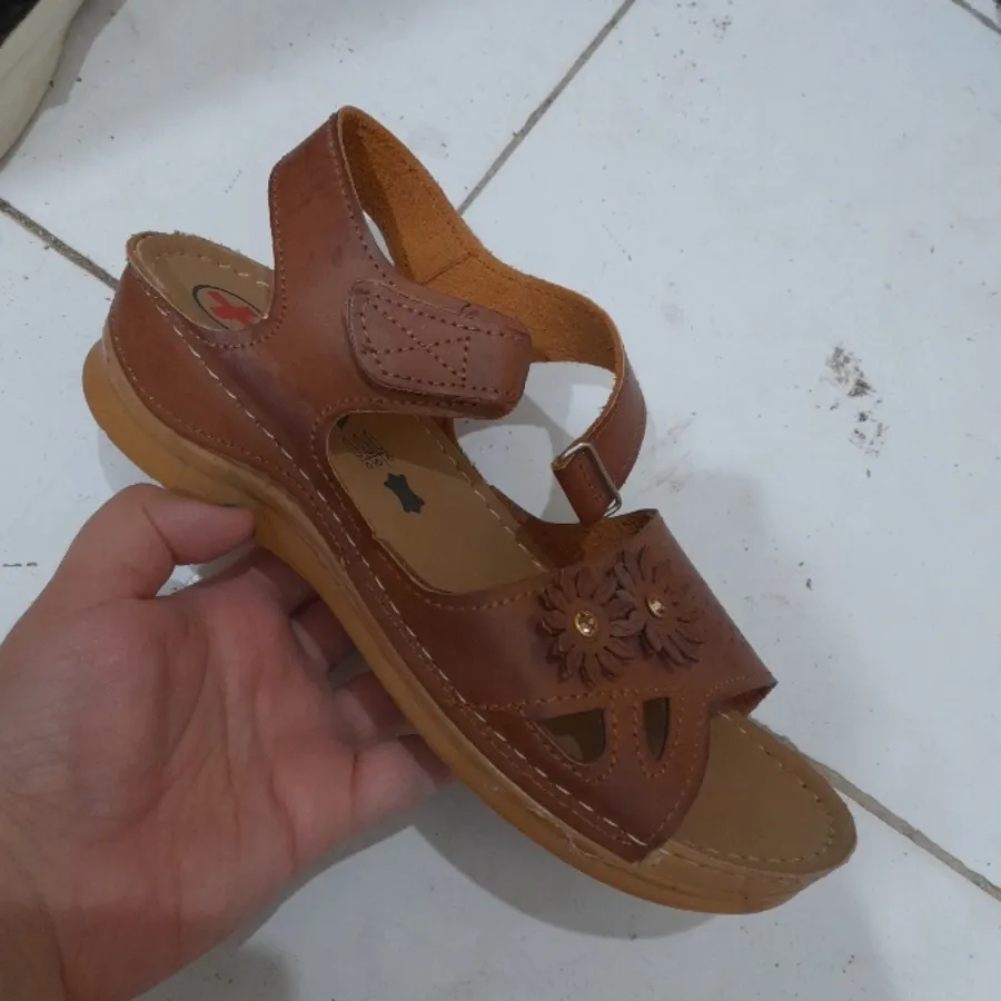 Sandal discount kickers shopee