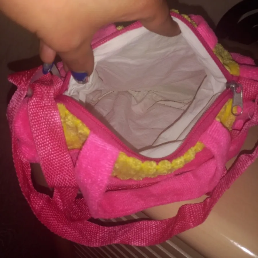 کیف طرح گل مخمل